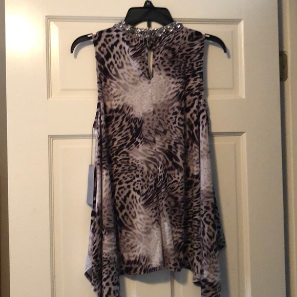 Jennifer Lopez jewel necked tank - Picture 3 of 5